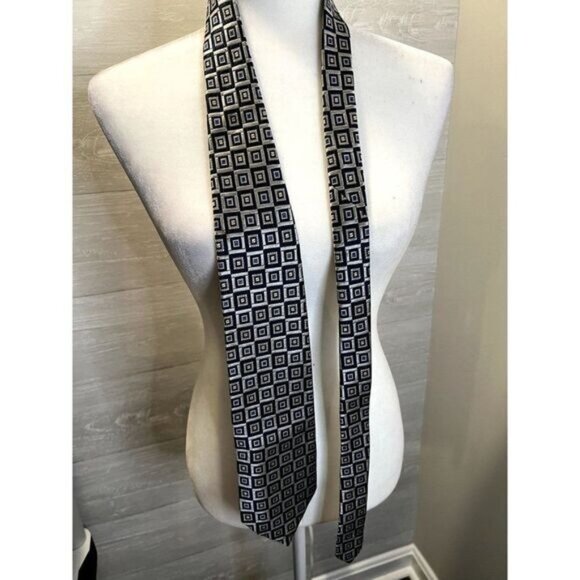 Van Heusen Mens Classic Business‎ Necktie Casual Business Office Tie - Picture 2 of 4